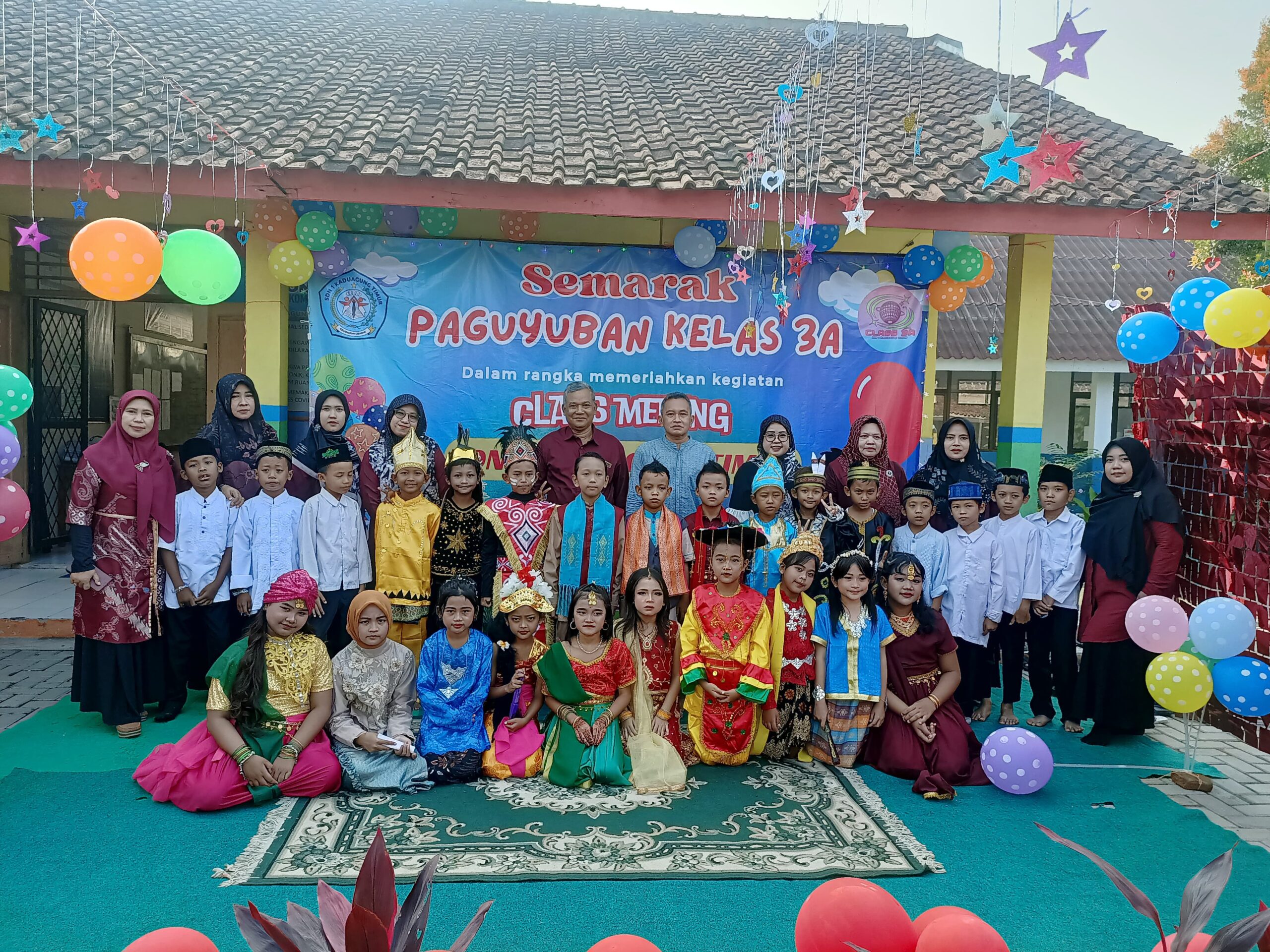 Murid Kelas III A SDN I Kaduagung Timur Gelar Kegiatan Pentas Seni Tari Budaya