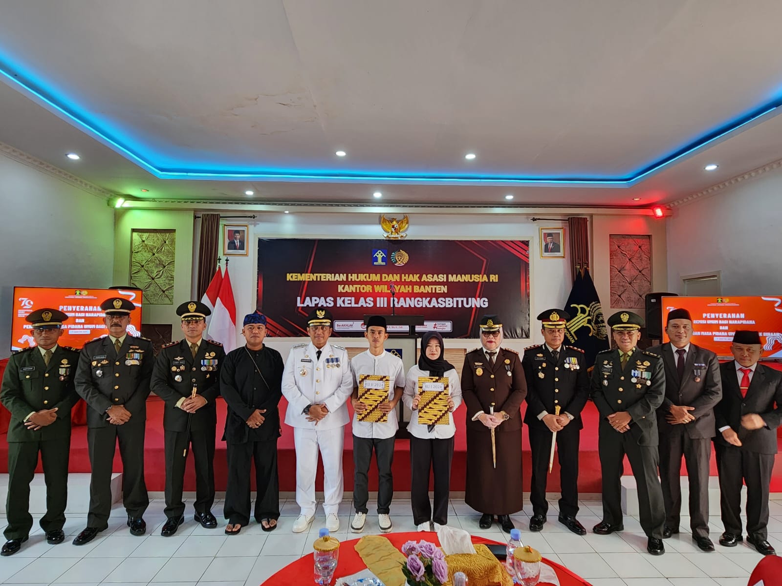 Kado HUT RI Sebanyak 7 Orang Narapidana Lapas Ragakasbitung  Langsung Bebas