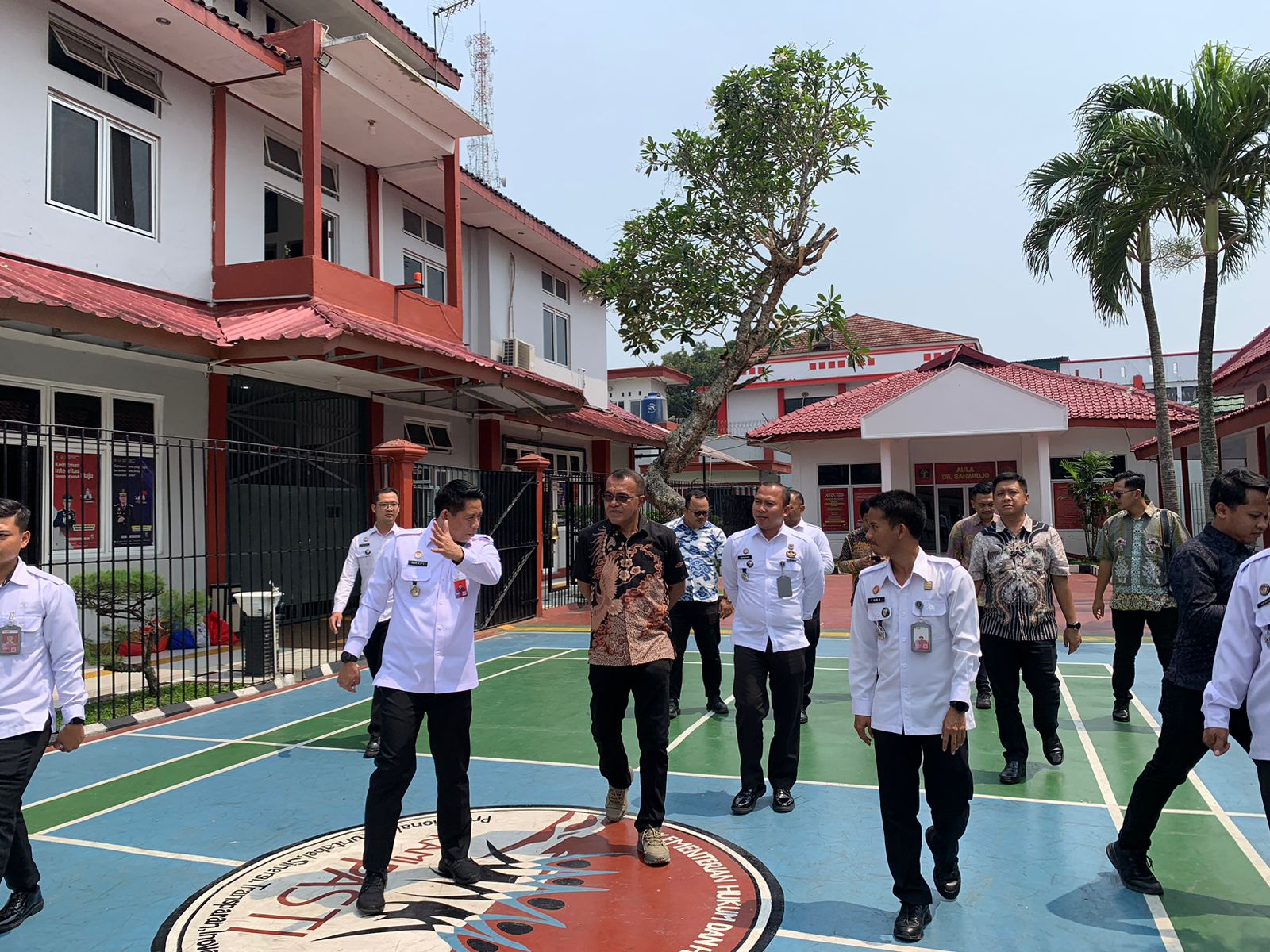 Kalapas Kelas III Rangkasbitung Muhamad Khapi Terima Kujungan Kejari Lebak, Devi Freddy Muskkita Bahas Sinergi APH Kunci Pemasyarakatan Maju