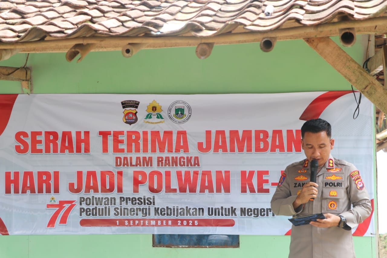 HUT Polwan ke-77, Polres Lebak Serahkan Program Jambanisasi di 25 Titik