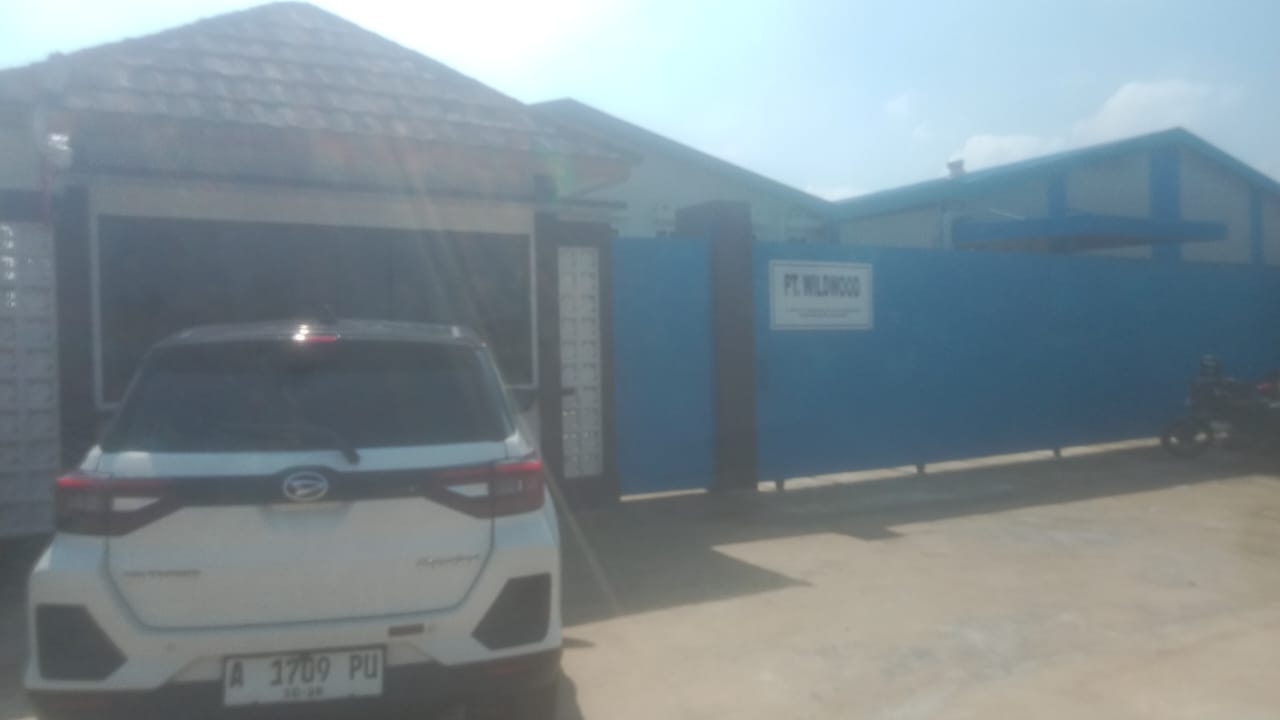 Aroma Kayu di Mekarsari Terselimuti Dugaan Nepotisme dan Pelanggaran Ketenagakerjaan