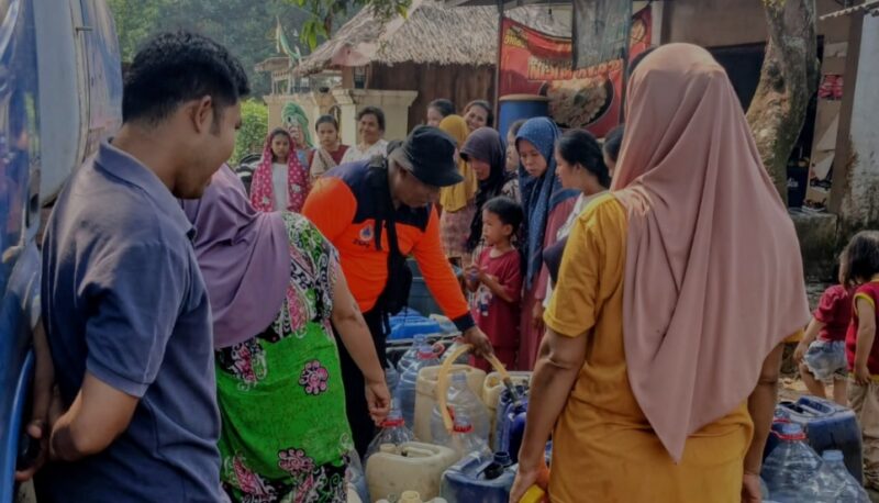 75 Ribu Liter Air Bersih Disalurkan, BPBD Lebak Minta Desa Jangan Terlambat Melapor
