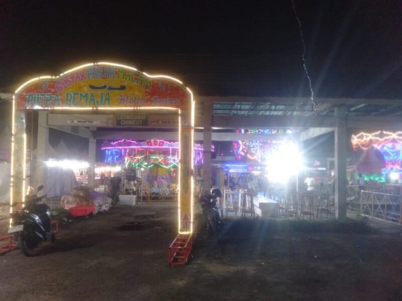 Ironis! Terminal Aktif Kalanganyar Disulap Jadi Pasar Malam, Izin Sewa Dipertanyakan!